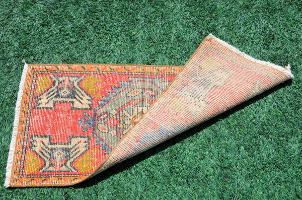 Vintage Handmade Turkish small area rug doormat for home decor, bathroom rug, area oushak rug bathroom mat kitchen kilim rug, rug 3.3X1.4, 665821