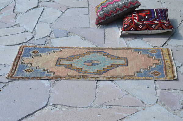 Unique Turkish Vintage small area rug doormat for home decor, bathroom rug, area oushak rug bathroom mat kitchen rug  kilim rug, rug 3,6X1,4, 664632