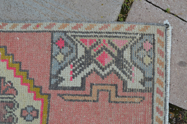 Natural Turkish Vintage small area rug doormat for home decor, bathroom rug, area oushak rug bathroom mat kitchen rug kilim rug, rug 2.9X1.4, 664689