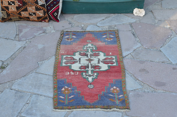 Natural Turkish Vintage small area rug doormat for home decor, bathroom rug, area oushak rug bathroom mat kitchen rug kilim rug, rug 2,9X1,4, 664700