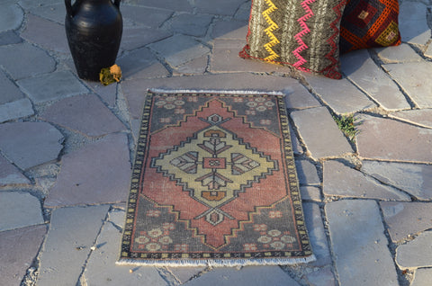 Natural Turkish Vintage small area rug doormat for home decor, bathroom rug, area oushak rug bathroom mat kitchen kilim rug, rug 3.1X1.5, 664702