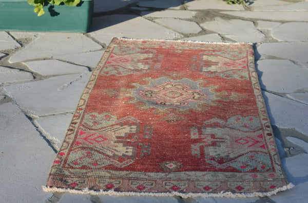 Unique Turkish Vintage small area rug doormat for home decor, bathroom rug, area oushak rug bathroom mat kitchen rug  kilim rug, rug 3.6x1.7, 664762