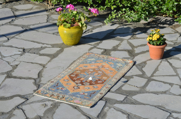 Unique Turkish Vintage small area rug doormat for home decor, bathroom rug, area oushak rug bathroom mat kitchen rug  kilim rug, rug 3.1x1.6, 664777