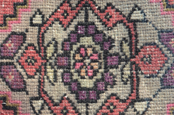 Unique Turkish Vintage small area rug doormat for home decor, bathroom rug, area oushak rug bathroom mat kitchen rug  kilim rug, rug 2.7x1.5, 664788