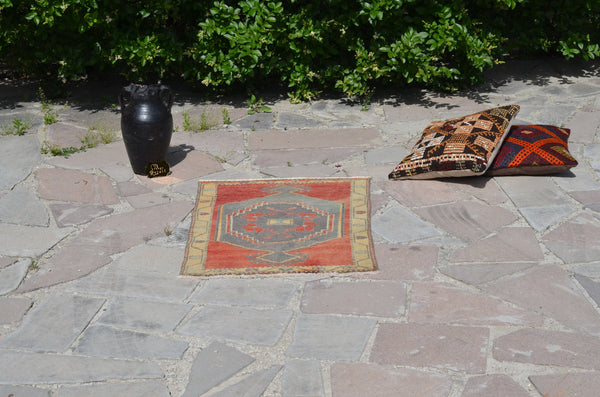 Unique Turkish Vintage small area rug doormat for home decor, bathroom rug, area oushak rug bathroom mat kitchen rug  kilim rug, rug 3.2X1.9, 664635