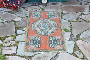 Vintage Handmade Turkish small area rug doormat for home decor, bathroom rug, area oushak rug bathroom mat kitchen kilim rug, rug 3.4X1.6, 664648