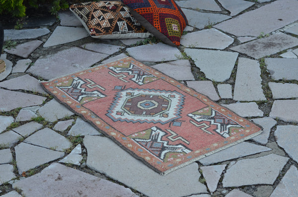 Vintage Handmade Turkish small area rug doormat for home decor, bathroom rug, area oushak rug bathroom mat kitchen kilim rug, rug 3,1X1,9, 664665