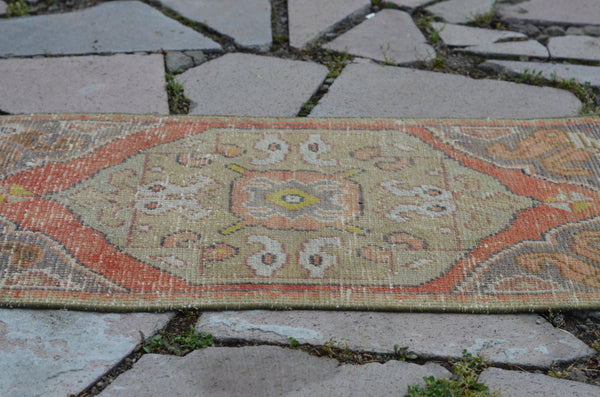 Vintage Handmade Turkish small area rug doormat for home decor, bathroom rug, area oushak rug bathroom mat kitchen kilim rug, rug 2.8X1.5, 664687