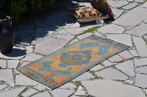 Unique Turkish Vintage small area rug doormat for home decor, bathroom rug, area oushak rug bathroom mat kitchen rug  kilim rug, rug 3,6X1,5, 664604