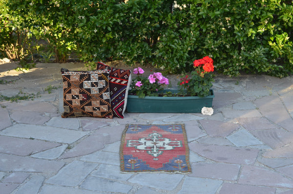 Natural Turkish Vintage small area rug doormat for home decor, bathroom rug, area oushak rug bathroom mat kitchen rug kilim rug, rug 2,9X1,4, 664700