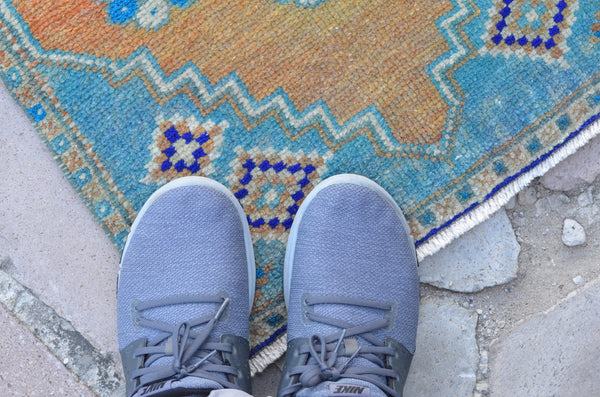 Unique Turkish Vintage small area rug doormat for home decor, bathroom rug, area oushak rug bathroom mat kitchen rug  kilim rug, rug 3.7X1.6, 664701