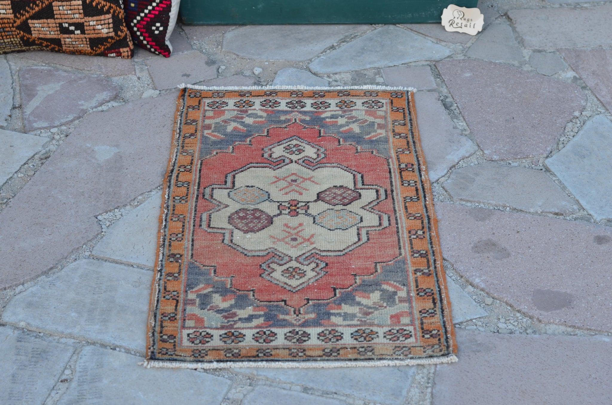 Vintage Handmade Turkish small area rug doormat for home decor, bathroom rug, area oushak rug bathroom mat kitchen kilim rug, rug 2,8X1,6, 664698