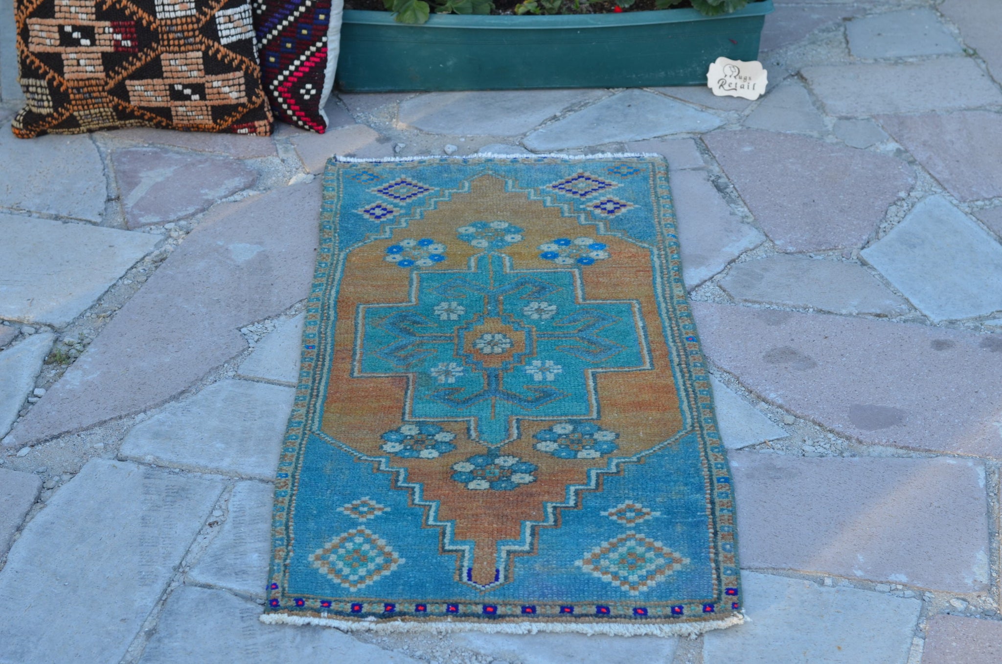Unique Turkish Vintage small area rug doormat for home decor, bathroom rug, area oushak rug bathroom mat kitchen rug  kilim rug, rug 3.7X1.6, 664701