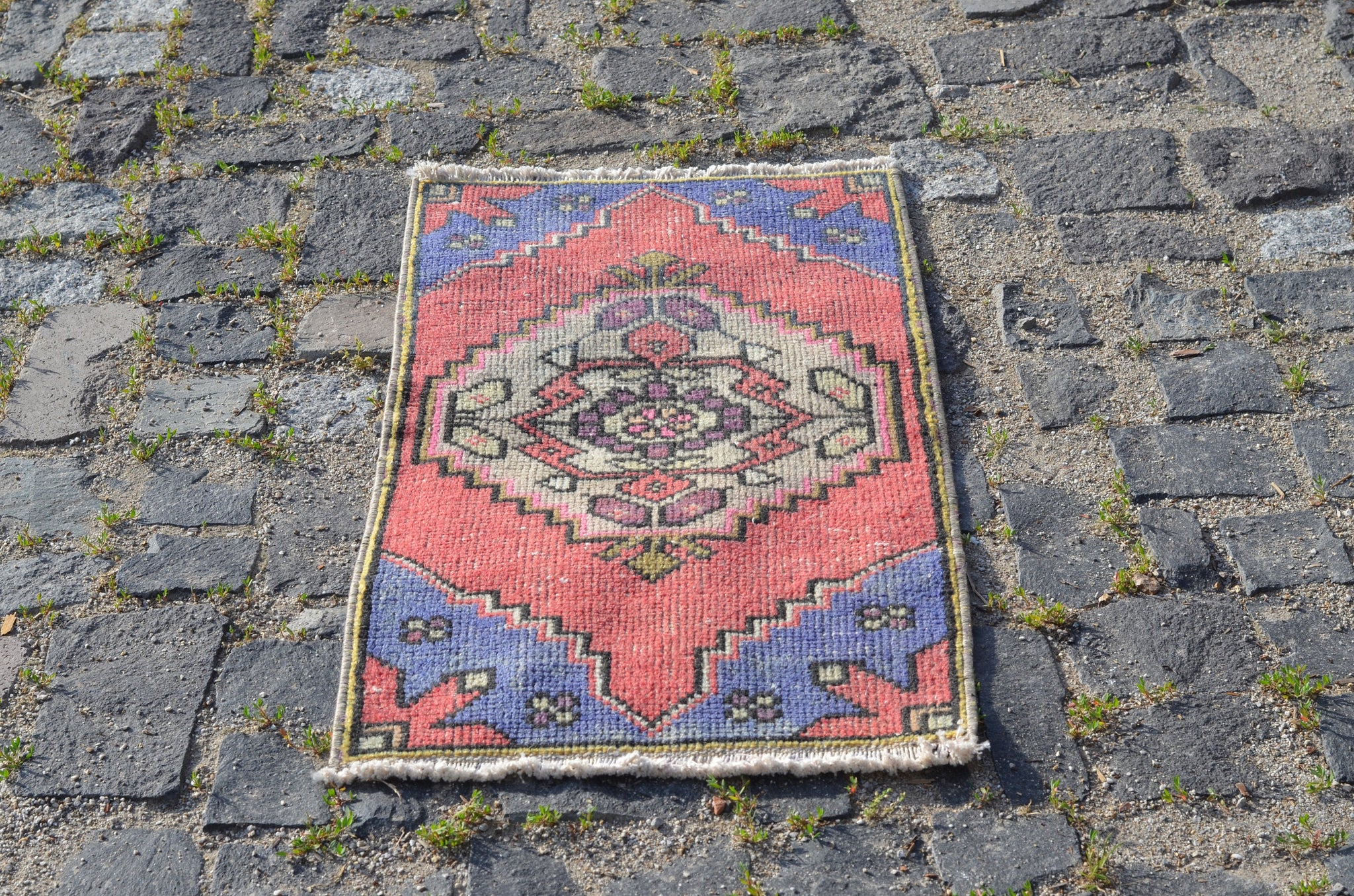 Unique Turkish Vintage small area rug doormat for home decor, bathroom rug, area oushak rug bathroom mat kitchen rug  kilim rug, rug 2.7x1.5, 664788