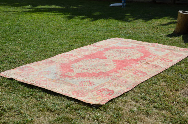 Unique Vintage Turkish Anatolian rug for home decor, area rug, oushak rug boho rug bedroom rug kitchen rug  bathroom rug kilim, rugs 6x3, 664285