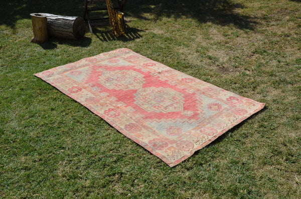 Unique Vintage Turkish Anatolian rug for home decor, area rug, oushak rug boho rug bedroom rug kitchen rug  bathroom rug kilim, rugs 6x3, 664285