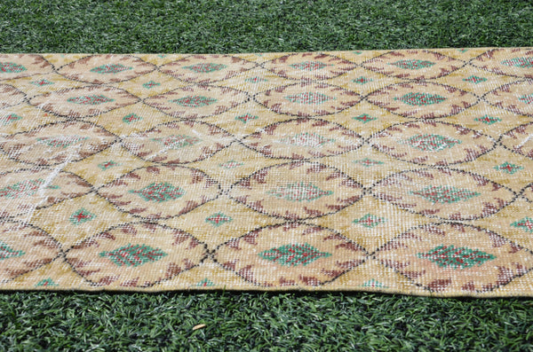 Yellow Vintage Turkish runner rug for home decor, area rug, Anatolian oushak rug boho bedroom rug kitchen rug  bathroom rug kilim, 9'4"X2'6", 665000