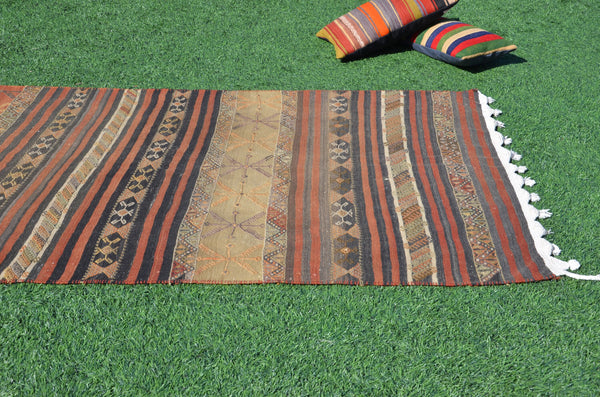 Unique Vintage Turkish runner rug for home decor, area rug, Anatolian oushak rug boho rug kitchen rug  bathroom rug kilim,  13'5"X4'5", 665259