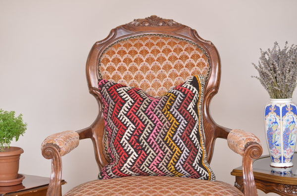 16 x 16 Handmade Decorative Vintage Pillow, %100 Wool, 664876