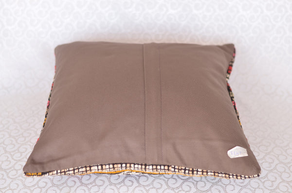 16 x 16 Handmade Decorative Vintage Pillow, %100 Wool, 664876