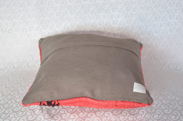 16 x 16 Handmade Turkish Vintage Pillow, %100 Wool, 664887