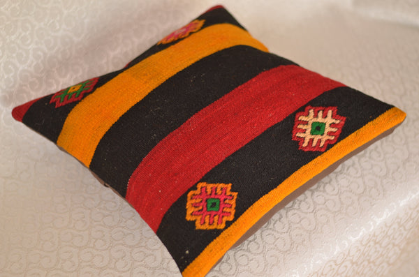 16 x 16 Handmade Decorative Vintage Pillow, %100 Wool, 664893