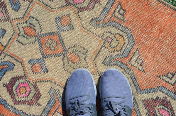 Natural Vintage Turkish runner rug for home decor, area rug, Anatolian oushak rug bedroom rug kitchen rug  bathroom rug kilim, 9'7"X2'1", 665023