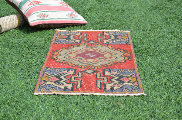 Turkish Handmade Vintage small area rug doormat for home decor, bathroom rug, area oushak rug bathroom mat kitchen kilim rug, rug 2.9x1.4, 665095