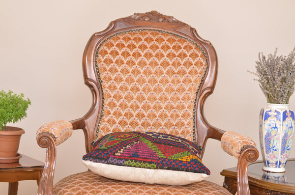 16 x 16 Handmade  Vintage Pillow, %100 Wool, 664911