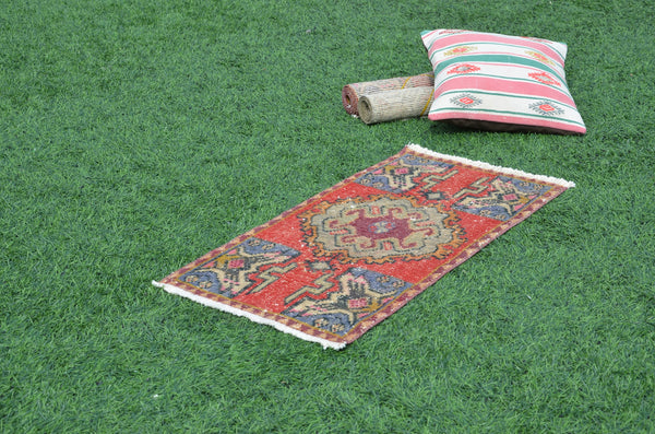 Natural Turkish Vintage small area rug doormat for home decor, bathroom rug, area oushak rug bathroom mat kitchen rug kilim rug, rug 2,9x1,5, 665098