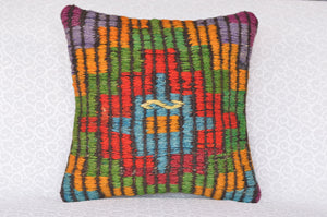 16 x 16 Handmade  Vintage Pillow, %100 Wool, 664912