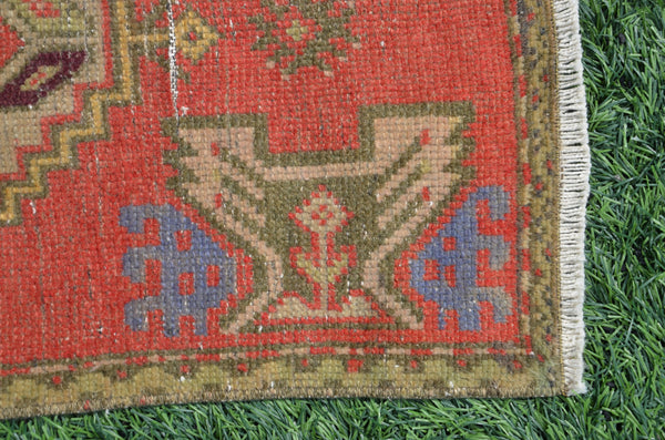 Unique Turkish Vintage small area rug doormat for home decor, bathroom rug, area oushak rug bathroom mat kitchen rug  kilim rug, rug 3,0x1,5, 665101