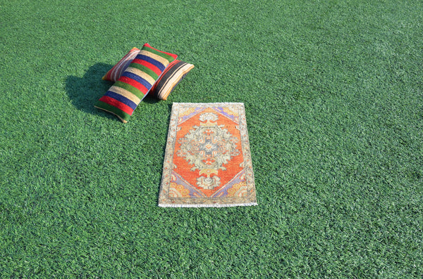 Unique Turkish Vintage small area rug doormat for home decor, bathroom rug, area oushak rug bathroom mat kitchen rug  kilim rug, rug 3,0X1,6, 665107