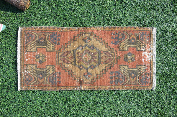 Turkish Handmade Vintage small area rug doormat for home decor, bathroom rug, area oushak rug bathroom mat kitchen kilim rug, rug 3,0X1,4, 665114