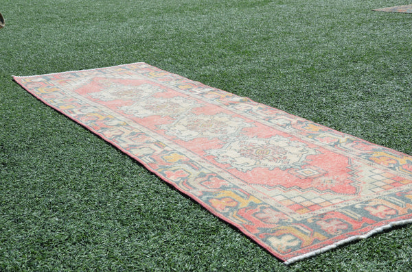 Vintage Handmade Turkish runner rug for home decor, area rug, Anatolian oushak rug boho rug kitchen rug  bathroom rug kilim, 9'6"X2'10", 665014