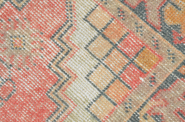 Vintage Handmade Turkish runner rug for home decor, area rug, Anatolian oushak rug boho rug kitchen rug  bathroom rug kilim, 9'6"X2'10", 665014