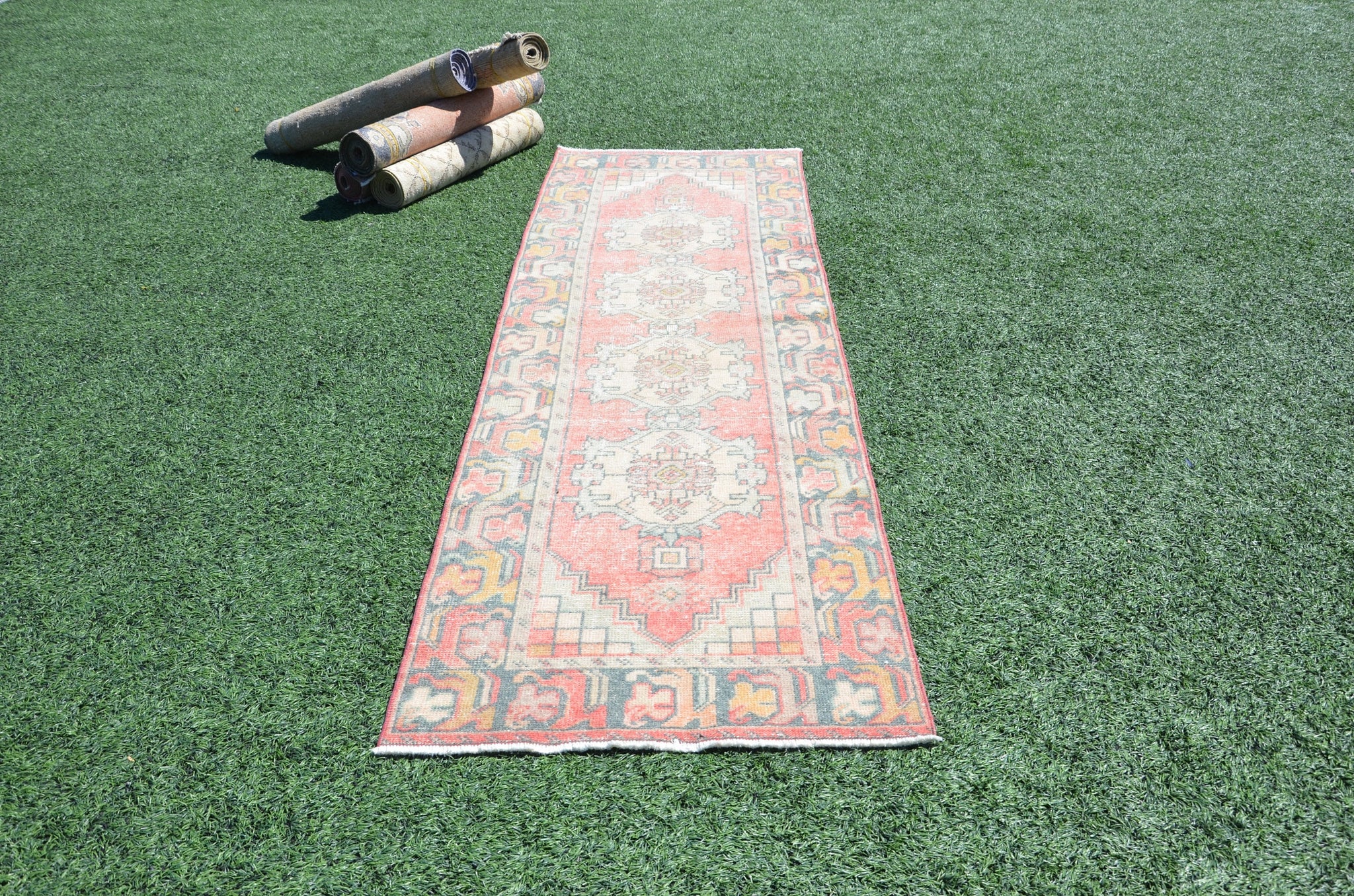 Vintage Handmade Turkish runner rug for home decor, area rug, Anatolian oushak rug boho rug kitchen rug  bathroom rug kilim, 9'6"X2'10", 665014