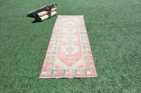 Vintage Handmade Turkish runner rug for home decor, area rug, Anatolian oushak rug boho rug kitchen rug  bathroom rug kilim, 9'6"X2'10", 665014