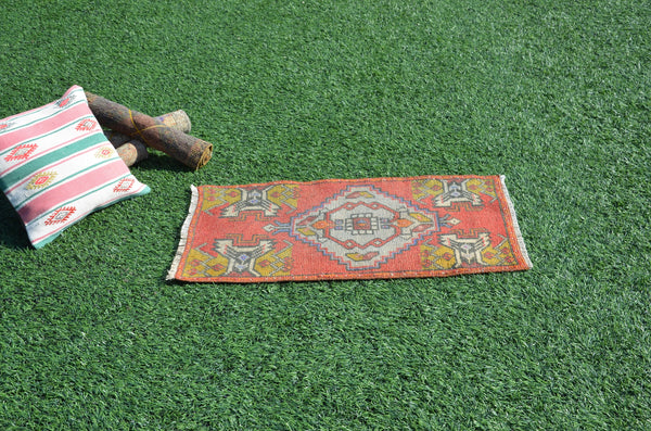 Vintage Handmade Turkish small area rug doormat for home decor, bathroom rug, area oushak rug bathroom mat kitchen kilim rug, rug 3,1X1,6, 665122