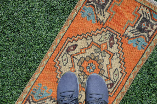 Handmade Turkish Vintage small area rug doormat for home decor, bathroom rug, area oushak rug bathroom mat kitchen kilim rug, rug 3,1X1,4, 665143