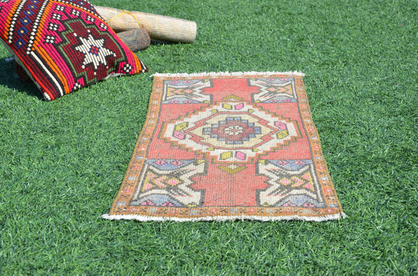Turkish Handmade Vintage small area rug doormat for home decor, bathroom rug, area oushak rug bathroom mat kitchen kilim rug, rug 3,1X1,4, 665151