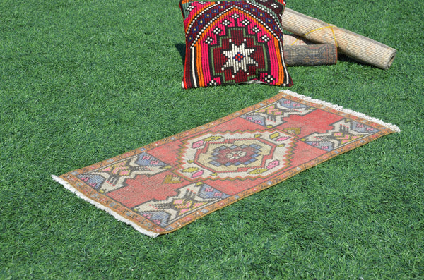 Turkish Handmade Vintage small area rug doormat for home decor, bathroom rug, area oushak rug bathroom mat kitchen kilim rug, rug 3,1X1,4, 665151
