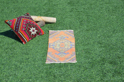Unique Turkish Vintage small area rug doormat for home decor, bathroom rug, area oushak rug bathroom mat kitchen rug  kilim rug, rug 2,7X1,1, 665155