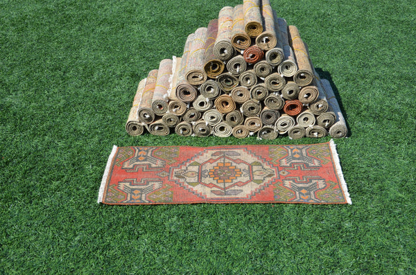Turkish Handmade Vintage small area rug doormat for home decor, bathroom rug, area oushak rug bathroom mat kitchen rug  kilim rug, rug 3x1.3, 665165