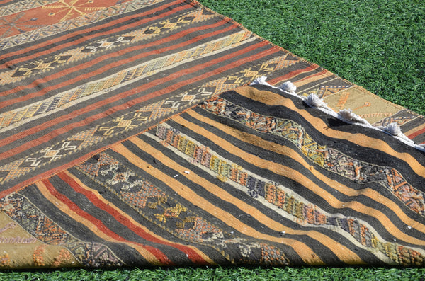Unique Vintage Turkish runner rug for home decor, area rug, Anatolian oushak rug boho rug kitchen rug  bathroom rug kilim,  13'5"X4'5", 665259