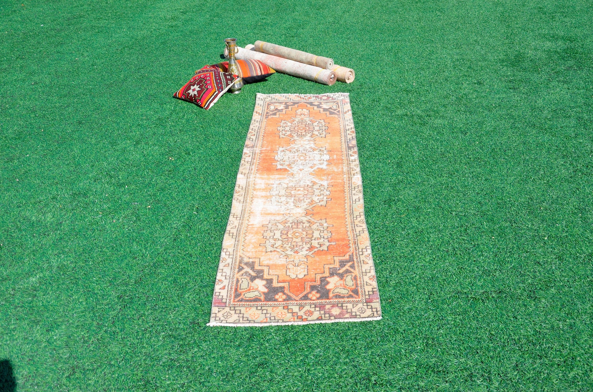 Unique Vintage Turkish runner rug for home decor, area rug, Anatolian oushak rug bedroom rug kitchen rug  bathroom rug kilim,  8'6" x 2'5", 665267