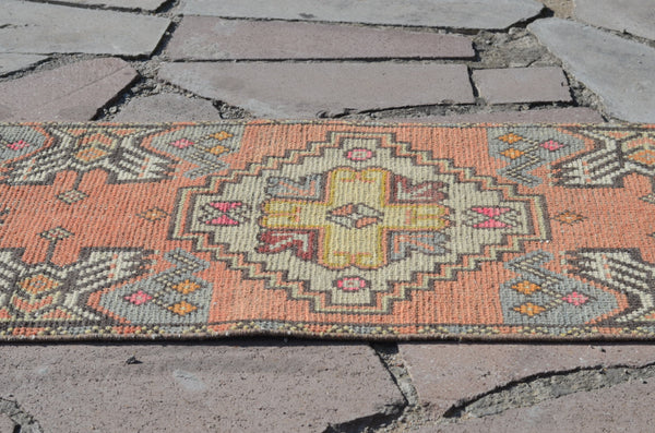 Vintage Handmade Turkish small area rug doormat for home decor, bathroom rug, area oushak rug bathroom mat kitchen kilim rug, rug 3.1x1.4, 664739