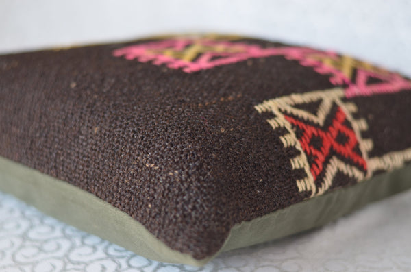 16 x 16 Handmade Decorative Vintage Pillow, %100 Wool, 664840