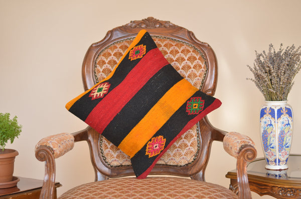16 x 16 Handmade Decorative Vintage Pillow, %100 Wool, 664893