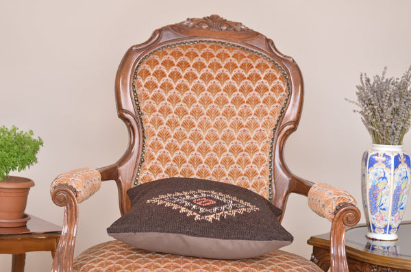 16 x 16 Handmade  Vintage Pillow, %100 Wool, 664900